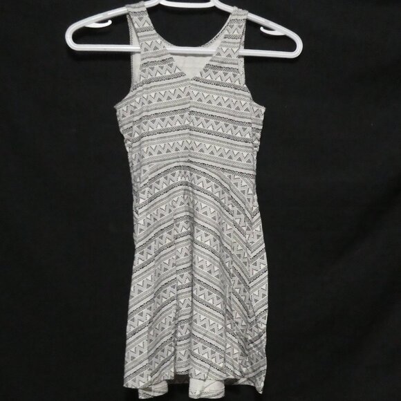 OLD NAVY | medium (8) regular | Sleeveless Patterned Summer Cotton Dress - Picture 2 of 13